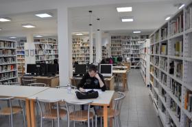 Foto Biblioteca Lettere e Lingue