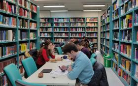 Foto Biblioteca Medicina