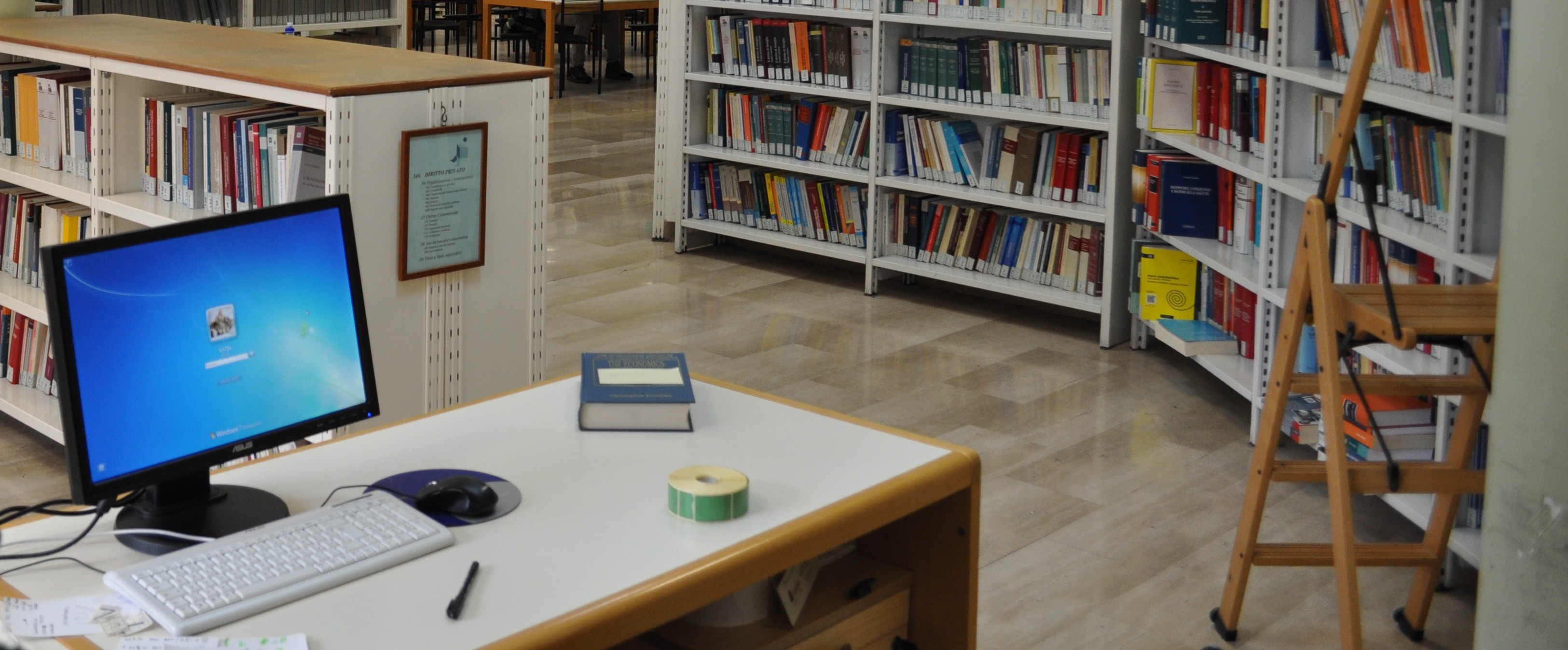 Postazione bibliotecario